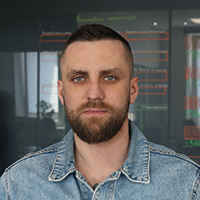 Менеджер по информационным технологиям Денис Нарель Менеджер по информационным технологиям Денис Нарель