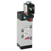 Распределитель электропневматический Camozzi 951-000-P15-23-A83 Распределитель электропневматический Camozzi 951-000-P15-23-A83